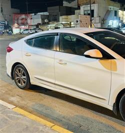 هیوندای ئەلەنترا